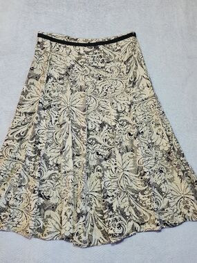 Paisley Print A-Line Flare Skirt Women's Size 4 Black Cream Boho Midi Rayon